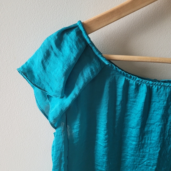 Turquoise Short-sleeved Blouse - Picture 4 of 7